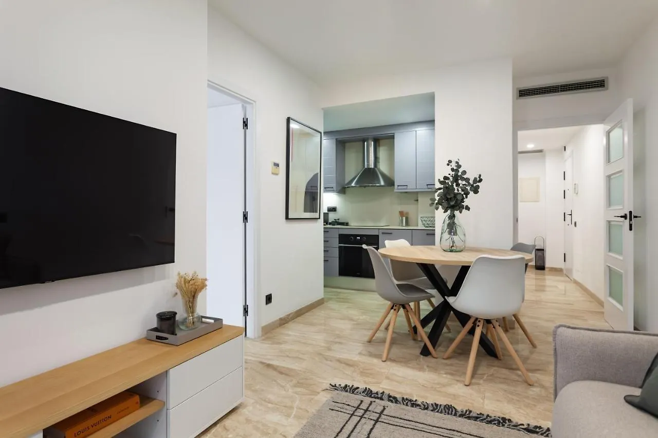 Cozy Apartment Les Corts 바르셀로나 스페인