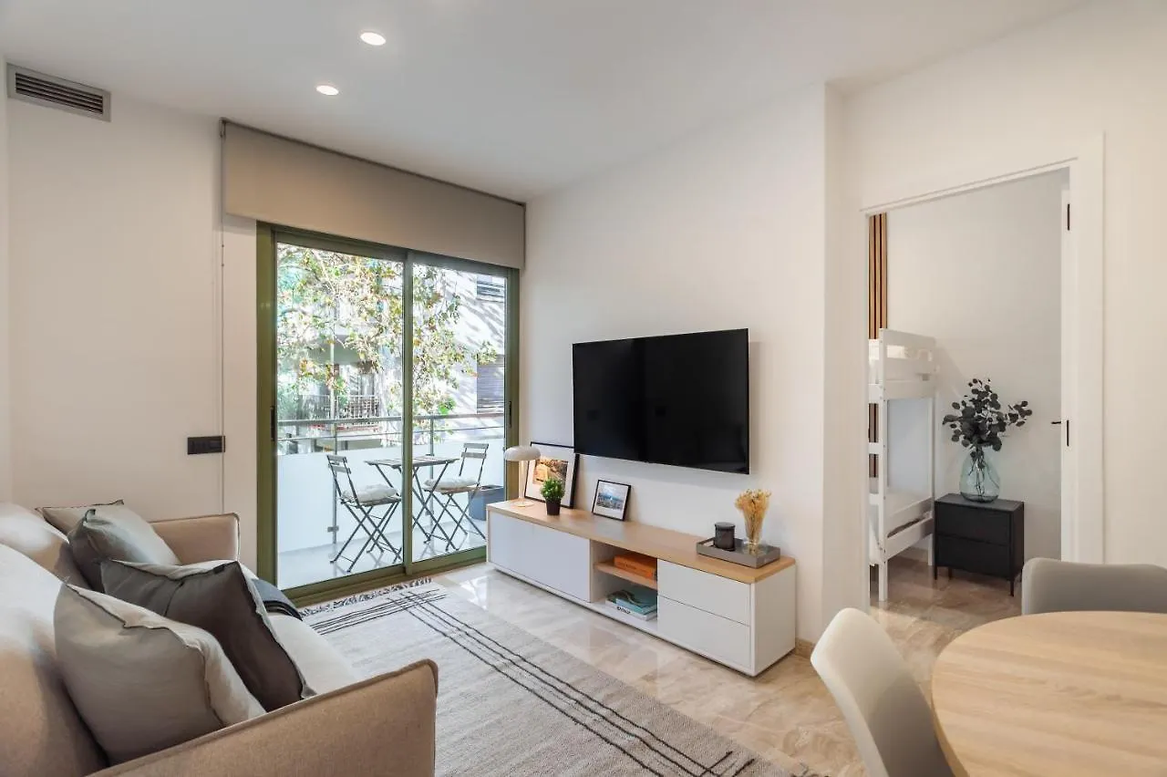 Cozy Apartment Les Corts 바르셀로나